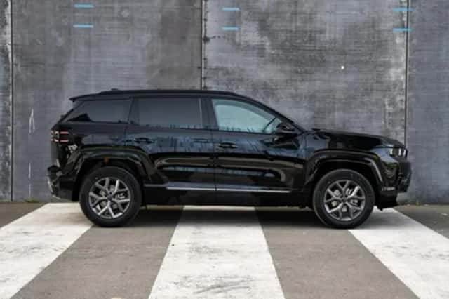 Jeep Compass (2026) thumbnail 6