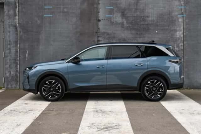 Peugeot 5008 (2025) thumbnail 3
