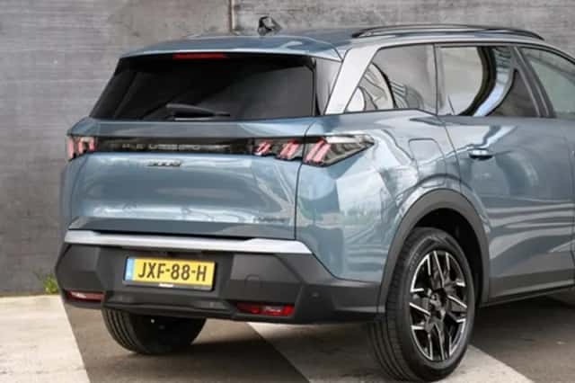 Peugeot 5008 (2025) thumbnail 6