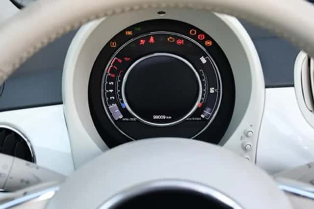 Fiat 500C (2018) thumbnail 17