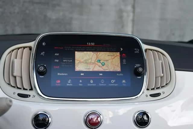 Fiat 500C (2018) thumbnail 19