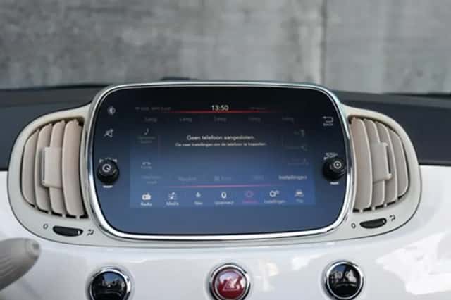 Fiat 500C (2018) thumbnail 21