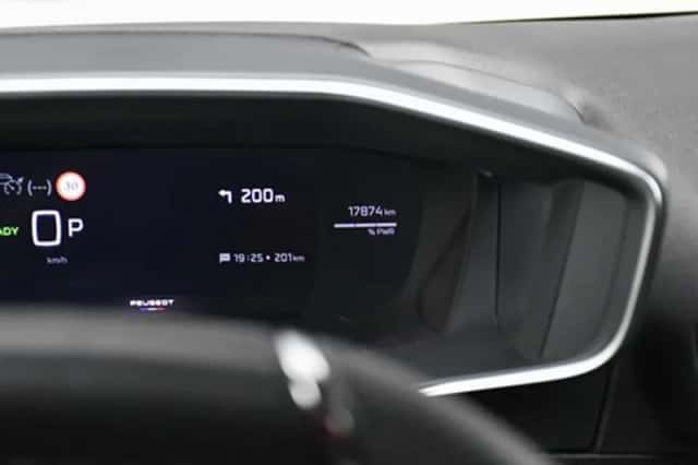 Peugeot e-2008 (2025) thumbnail 18