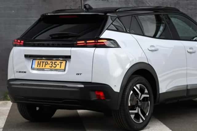 Peugeot e-2008 (2025) thumbnail 6