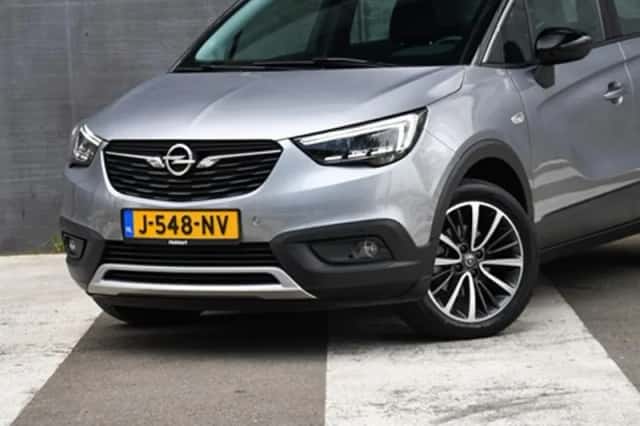 Opel Crossland X (2020) thumbnail 2