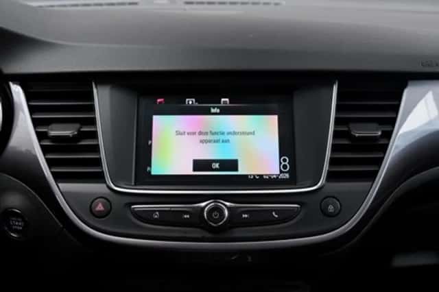 Opel Crossland X (2020) thumbnail 18