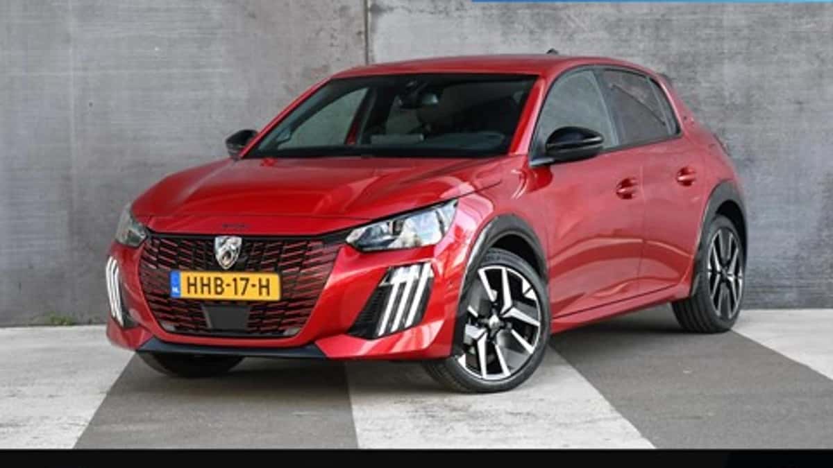 Peugeot 208 (2025) — foto 1
