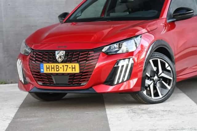 Peugeot 208 (2025) thumbnail 2