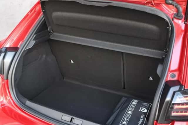 Peugeot 208 (2025) thumbnail 14