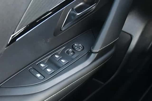 Peugeot 208 (2025) thumbnail 33