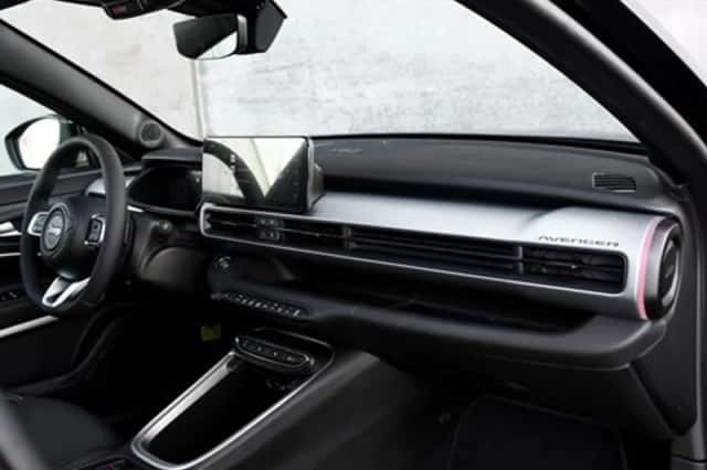Jeep Avenger (2026) thumbnail 11