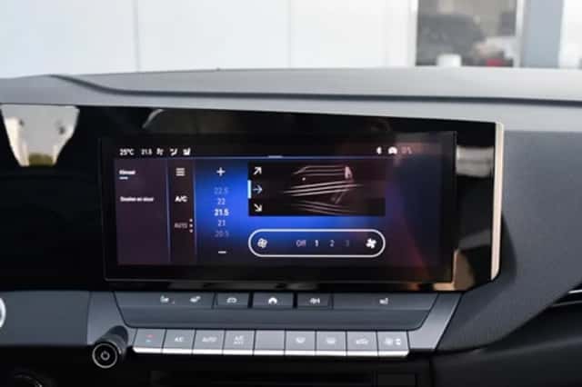 Opel Astra (2024) thumbnail 15