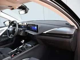Opel Astra (2024) thumbnail 8