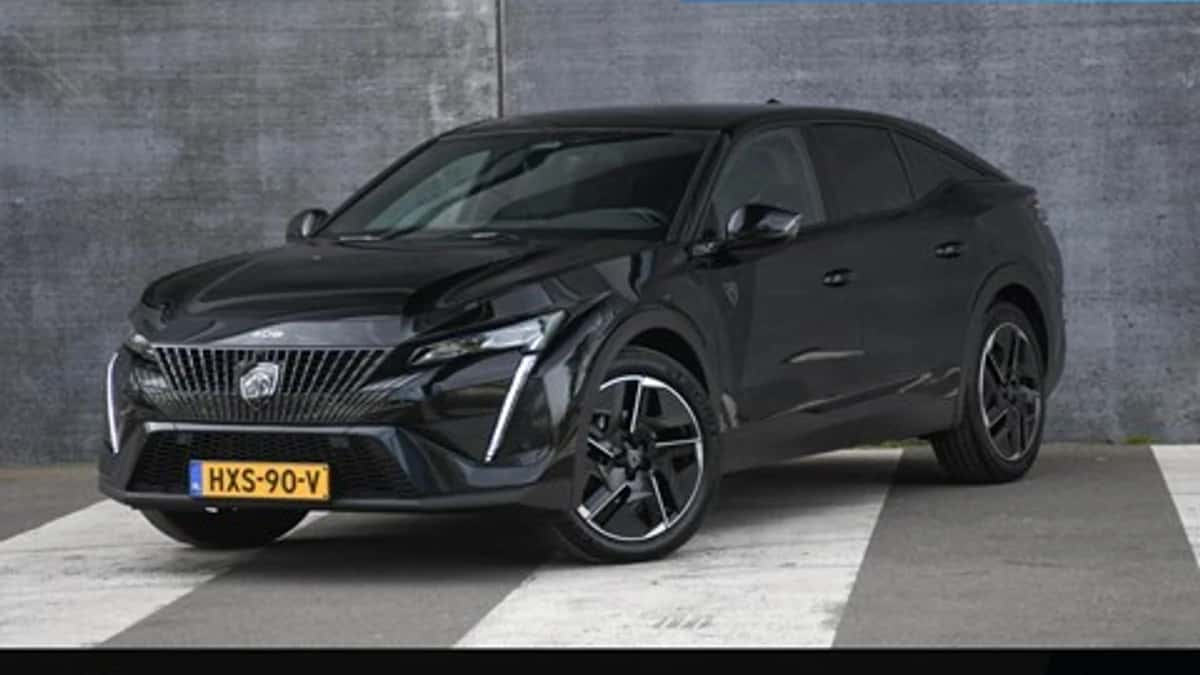 Peugeot 408 (2025) — foto 1