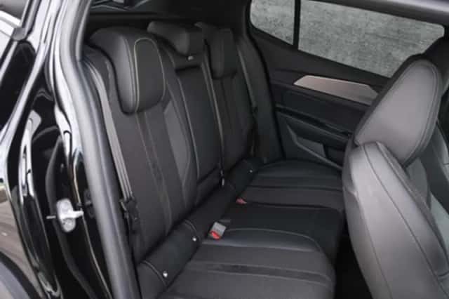 Peugeot 408 (2025) thumbnail 11