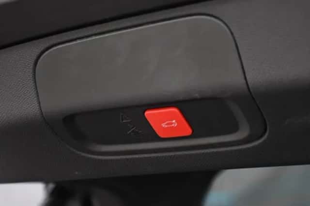 Peugeot 408 (2025) thumbnail 13