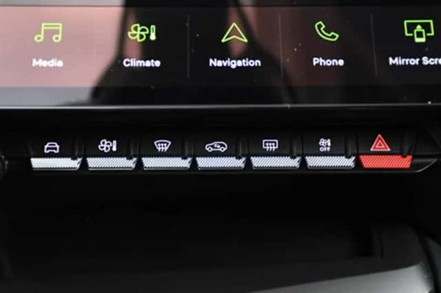 Peugeot 408 (2025) thumbnail 25