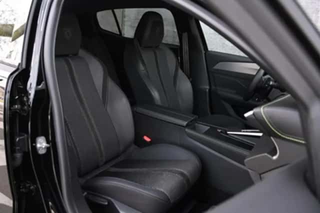 Peugeot 408 (2025) thumbnail 10