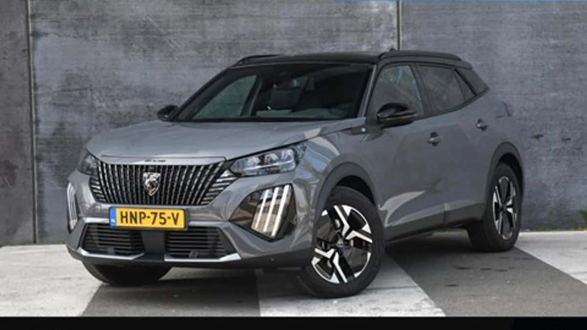 Peugeot e-2008 (2025) — foto 1