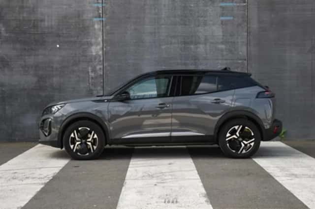 Peugeot e-2008 (2025) thumbnail 3