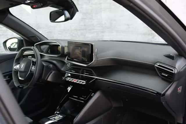 Peugeot e-2008 (2025) thumbnail 10