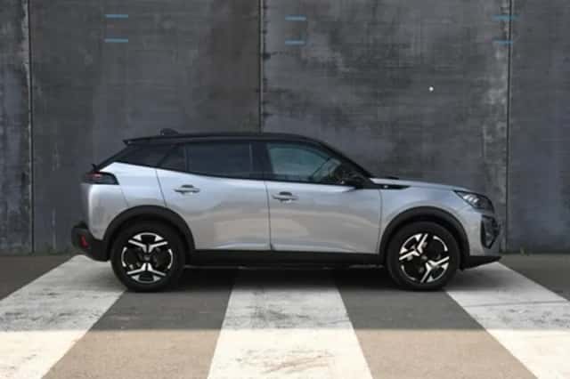 Peugeot e-2008 (2025) thumbnail 4