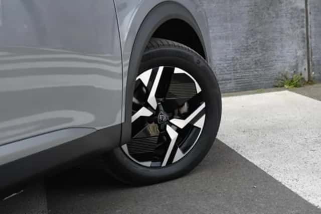 Peugeot e-2008 (2025) thumbnail 7