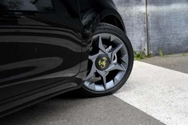 Abarth 500 C (2025) thumbnail 9