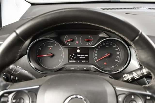 Opel Crossland (2021) thumbnail 17