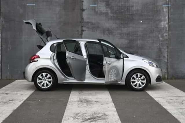 Peugeot 208 (2018) thumbnail 28