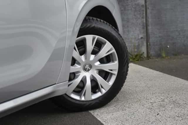 Peugeot 208 (2018) thumbnail 8