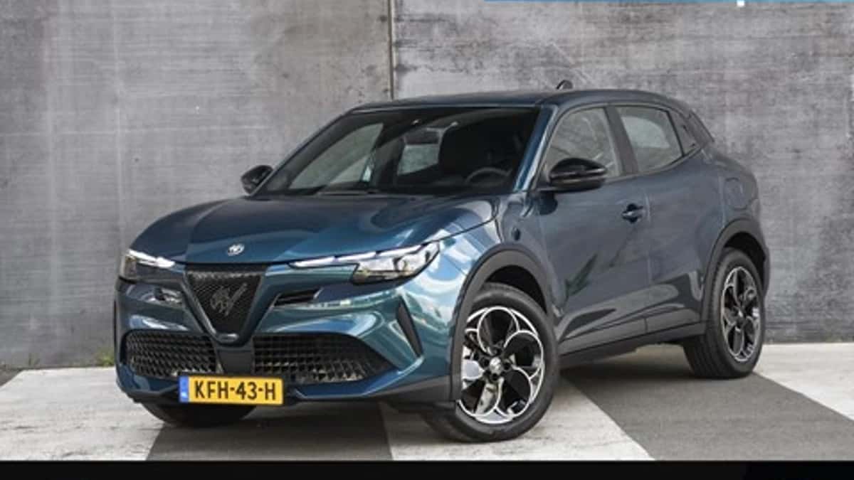 Alfa Romeo Junior (2025) — foto 1