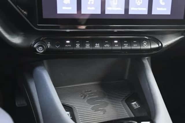Alfa Romeo Junior (2025) thumbnail 21
