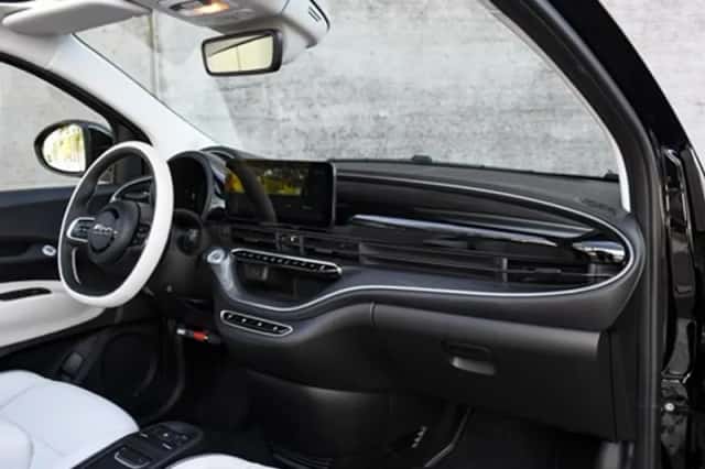 Fiat 500C (2025) thumbnail 12