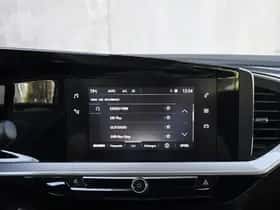 Opel Mokka-e (2023) thumbnail 17