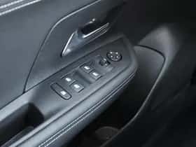 Opel Mokka-e (2023) thumbnail 28