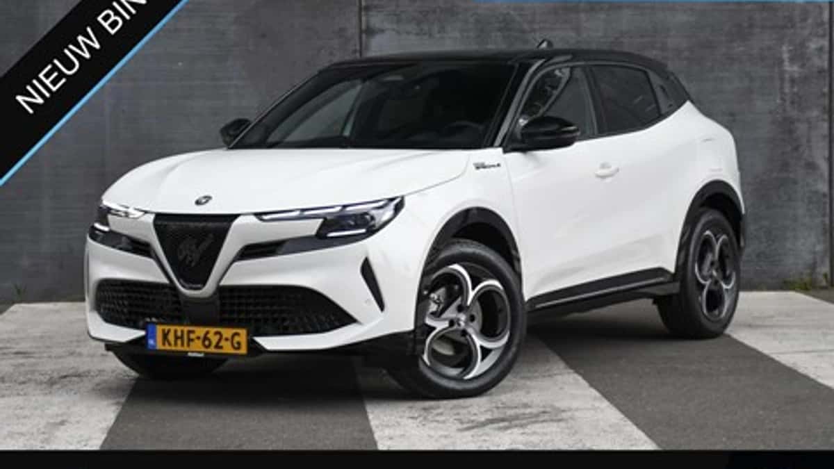 Alfa Romeo Junior (2026) — foto 1