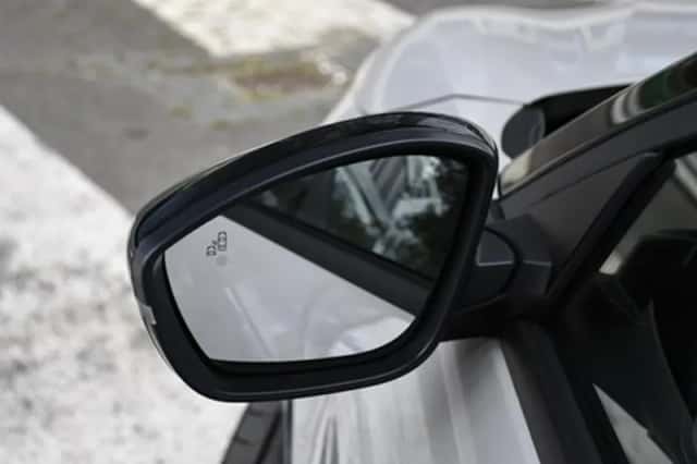 Alfa Romeo Junior (2026) thumbnail 9