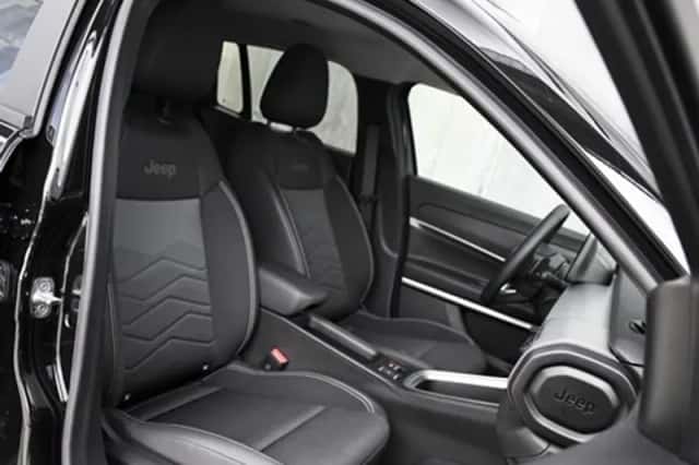 Jeep Avenger (2024) thumbnail 11