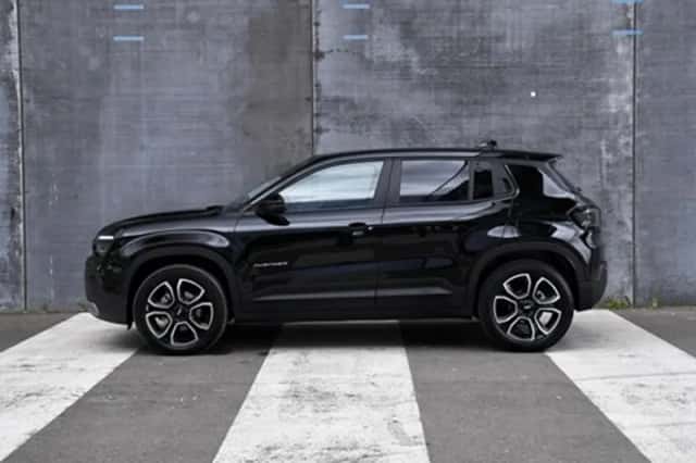 Jeep Avenger (2024) thumbnail 3