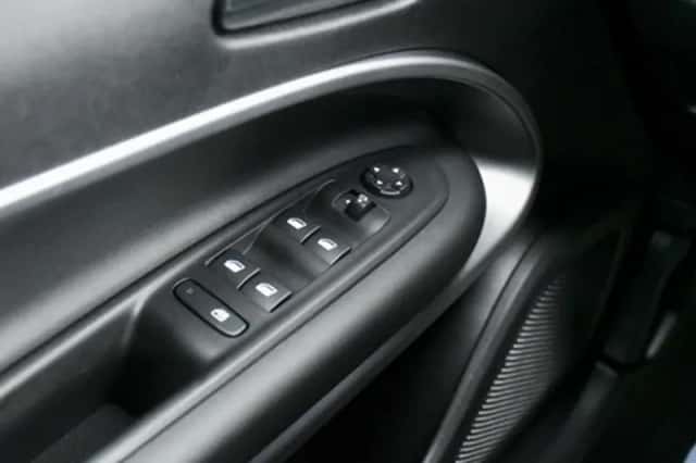 Jeep Avenger (2024) thumbnail 34