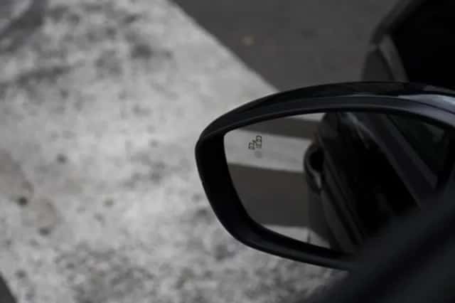 Jeep Avenger (2024) thumbnail 8