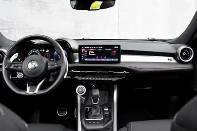 Alfa Romeo Tonale (2025) thumbnail 22