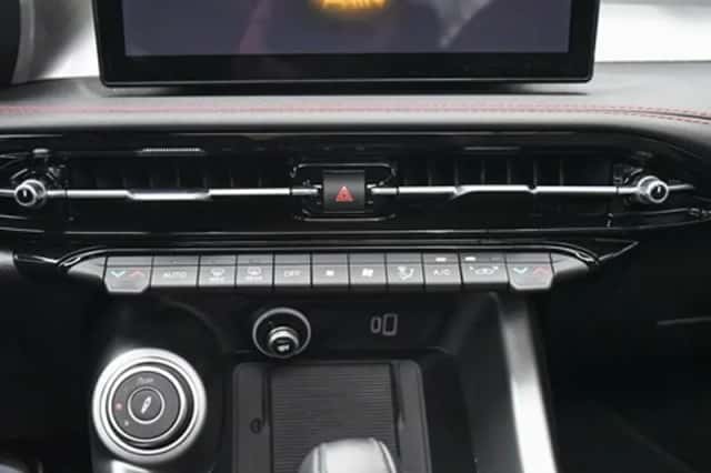 Alfa Romeo Tonale (2025) thumbnail 35