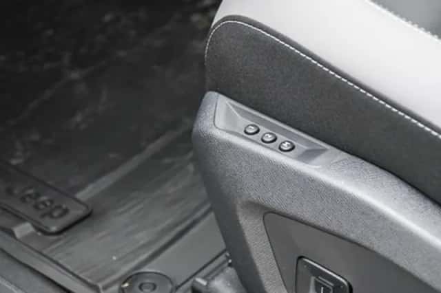 Jeep Compass (2026) thumbnail 14