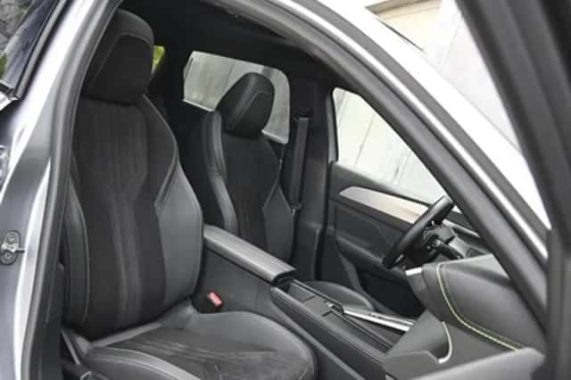 Peugeot 308 (2023) thumbnail 12