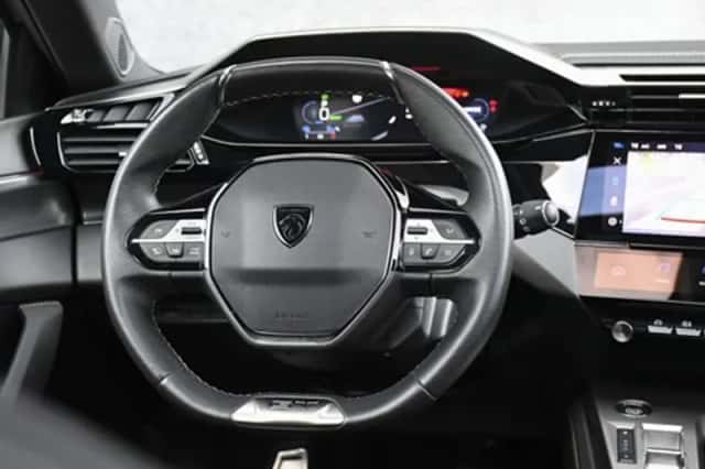 Peugeot 308 (2023) thumbnail 17