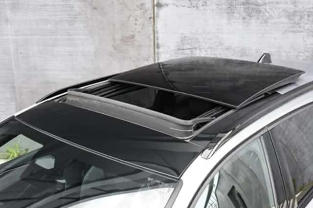 Peugeot 308 (2023) thumbnail 3