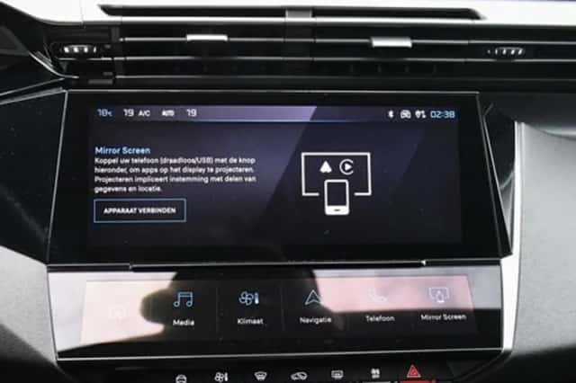 Peugeot 308 (2023) thumbnail 25