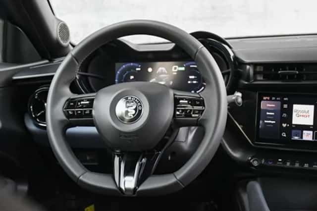 Alfa Romeo Junior (2025) thumbnail 14